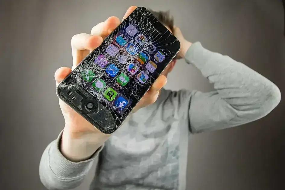 Conserto com Tela Original de iPhone: Vale a Pena?